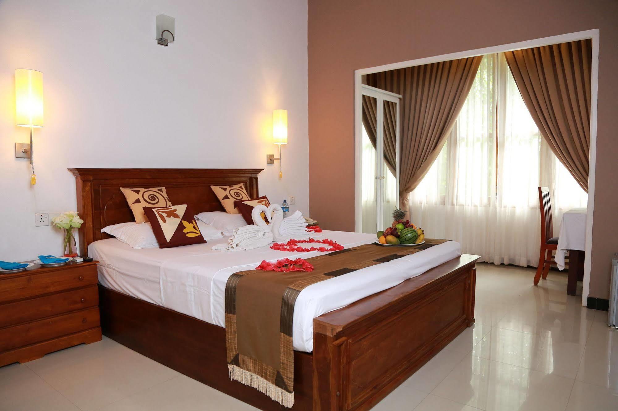 Hotel Grand Kalundawa - Dambulla'S Hidden Secret Esterno foto