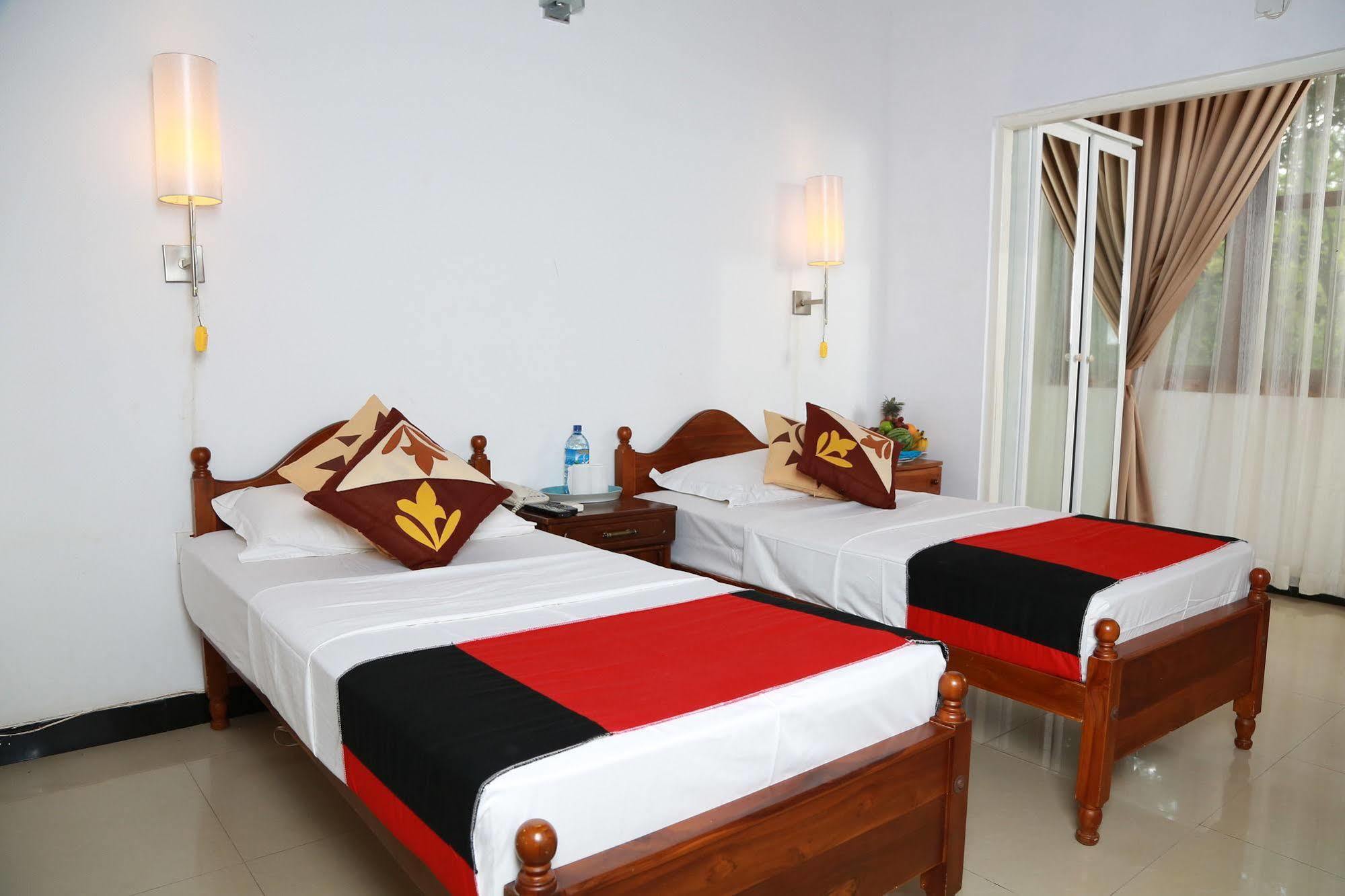 Hotel Grand Kalundawa - Dambulla'S Hidden Secret Esterno foto