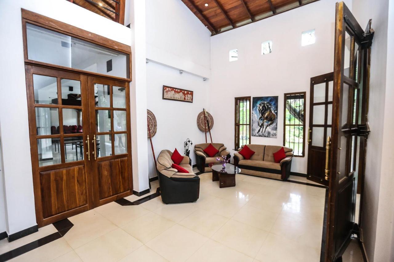 Hotel Grand Kalundawa - Dambulla'S Hidden Secret Esterno foto